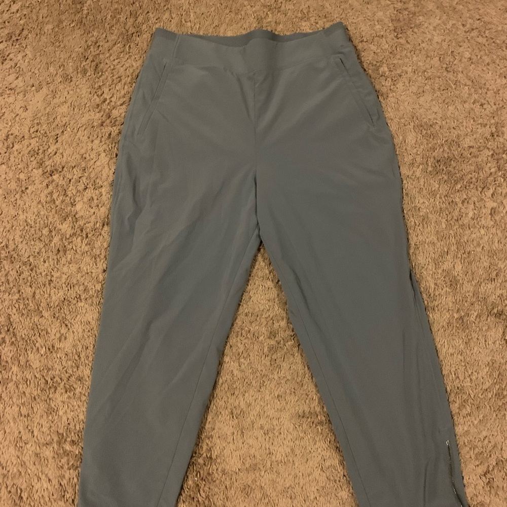 Athleta pants for women’s